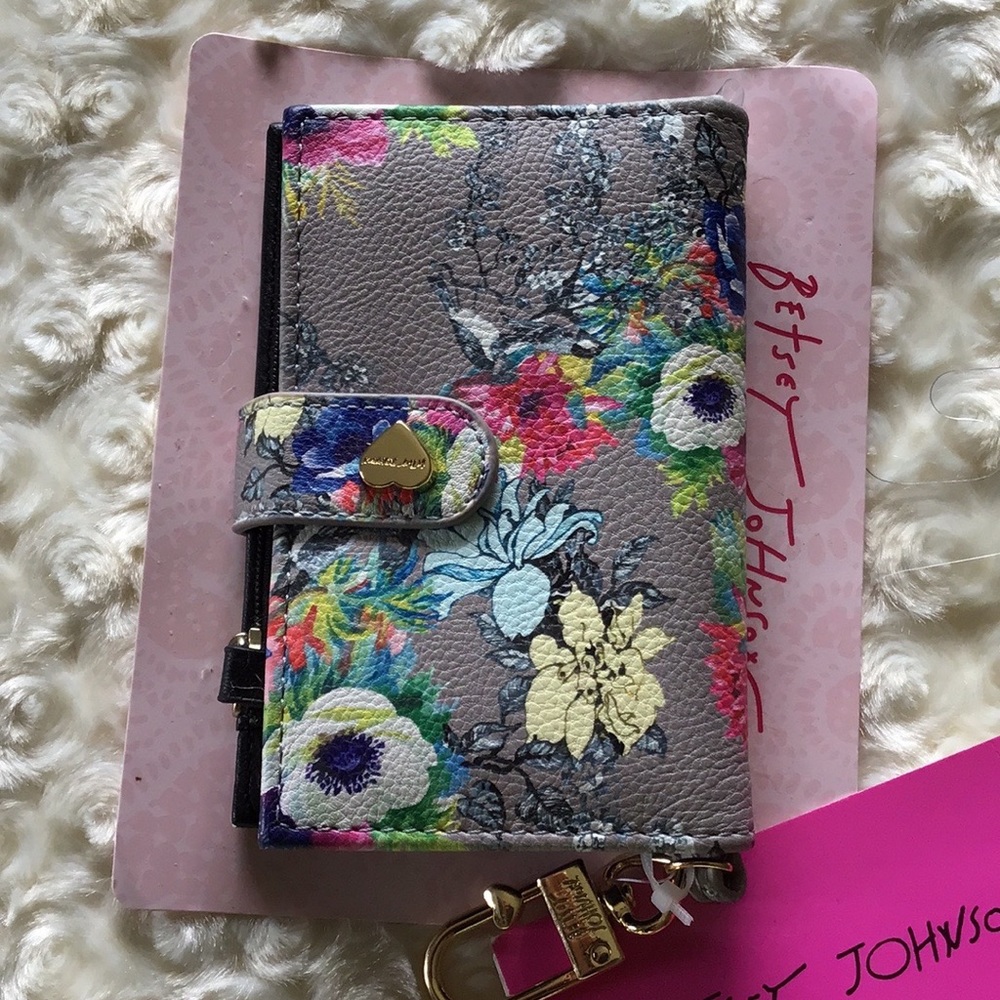 New Betsey Johnson Floral Card Case